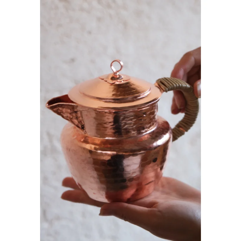 The product can be customized. Hand-made pure copper roast tea pot Red copper milk pot with lid Red copper retro cute 600ml