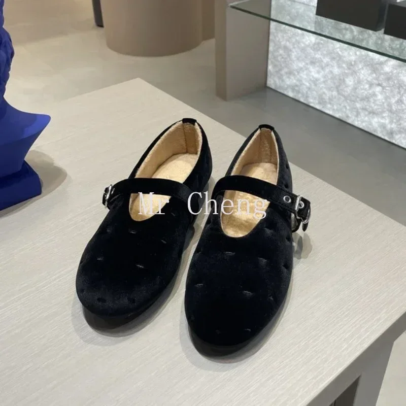2024 Autumn New Women's Ballet Flats Retro Red Double Belt Buckle Decoration Casual High Quality Big Size Lady Mary Jane Shoes image 5