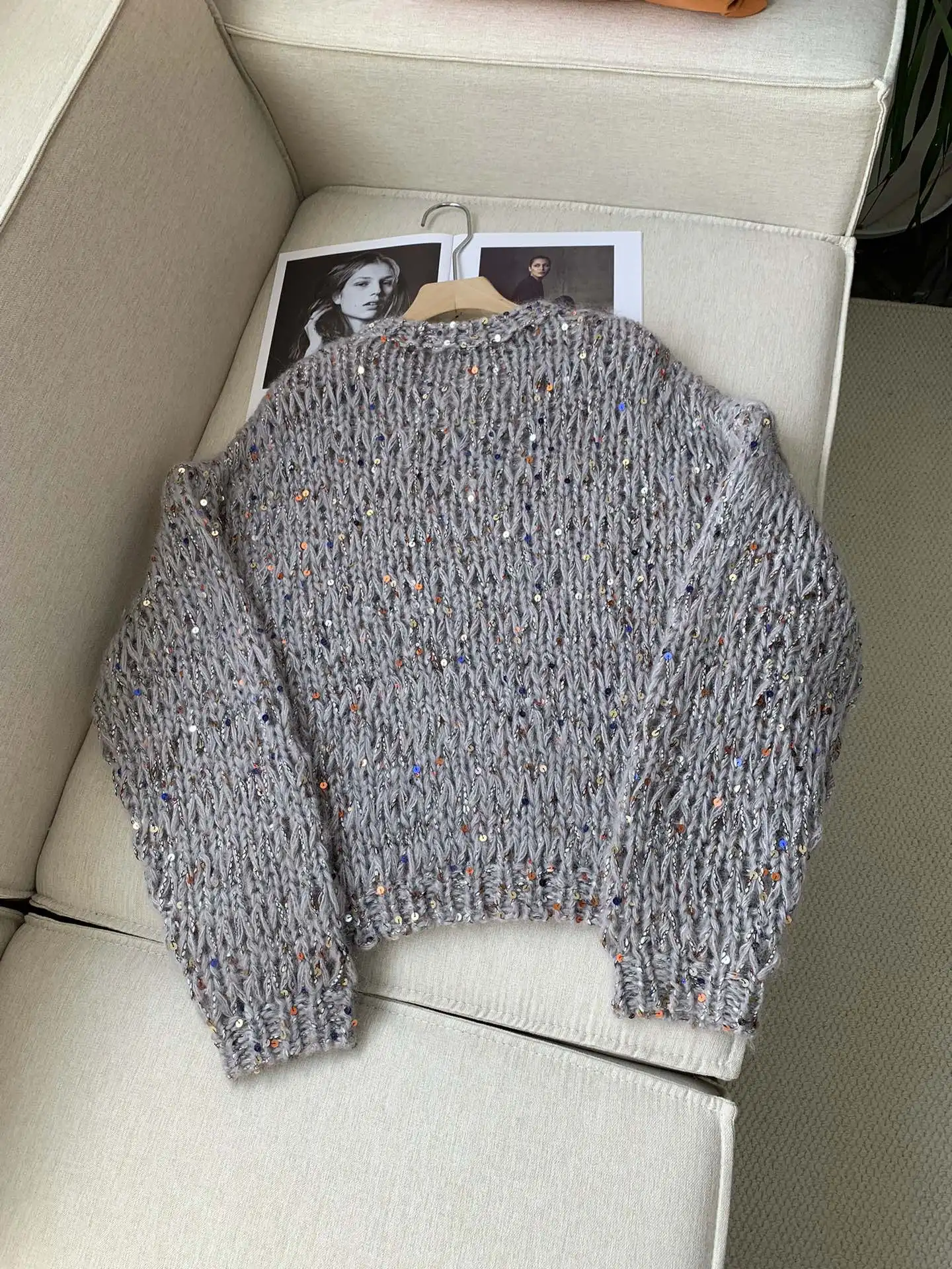 Sweater for Ladies 2024 New Autumn Winter Bead Chain Sequin Design O-neck Casual Long Sleeve Pullover