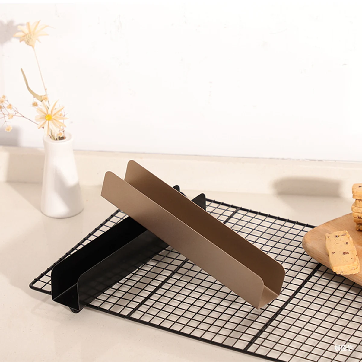 1pc - Versatile Non-Stick Pastry Baking Mold - Durable Metal U-Shape & Rectangle Shapes for Cookies and Bread, Ideal for DIY