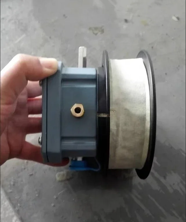 Датчик длины цилиндра LG105 для крана QY70K QY50K Датчик длины цилиндра LG105 для крана QY70K QY50K