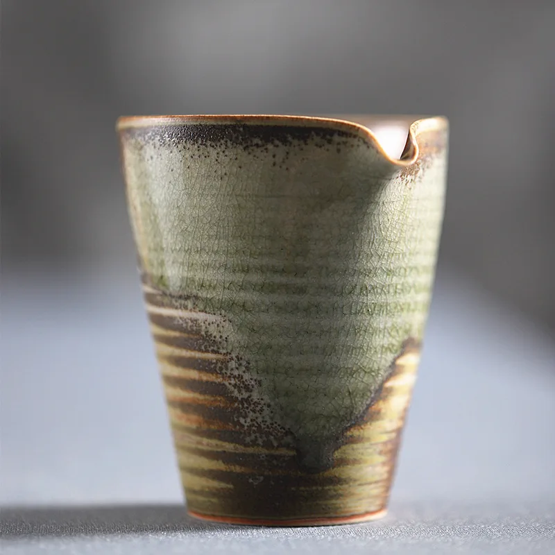 Jingdezhen Handmade Cha Hai Green Crystal Kiln Glaze Straight Body Justice Cup Open Slices Can Be Nourished Tea Sea Tea Divider