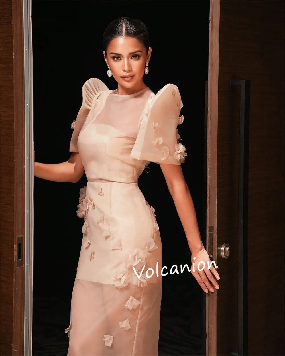 تخصيص الأورجانزا زين زهرة س الرقبة مستقيم فساتين متوسطة الطول مناسبة مخصصة أزياء أنيقة الطراز الحديث الطرف