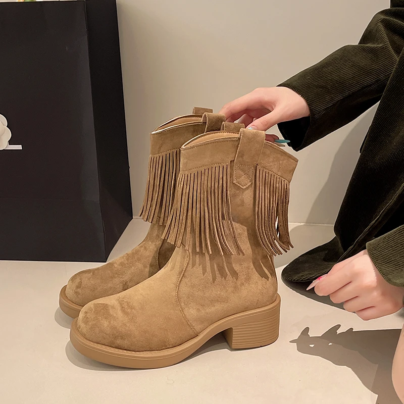 2025 نمط جديد موضة سميكة سوليد مهدب المرأة الرجعية مريحة الأحذية الغربية كعب مربع قصيرة الساق فارس الأحذية منصة #3