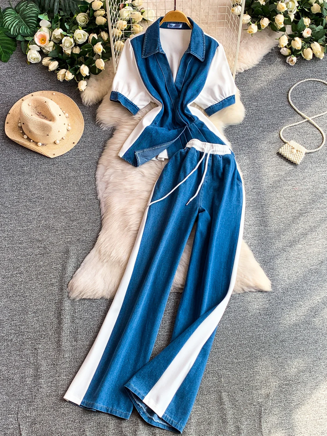 

Hong Kong Style Casual High Waist Wide Leg Pants Two Piece Set V Neck Denim Patchwork Top Loose Fit Summer Fashion Outfit