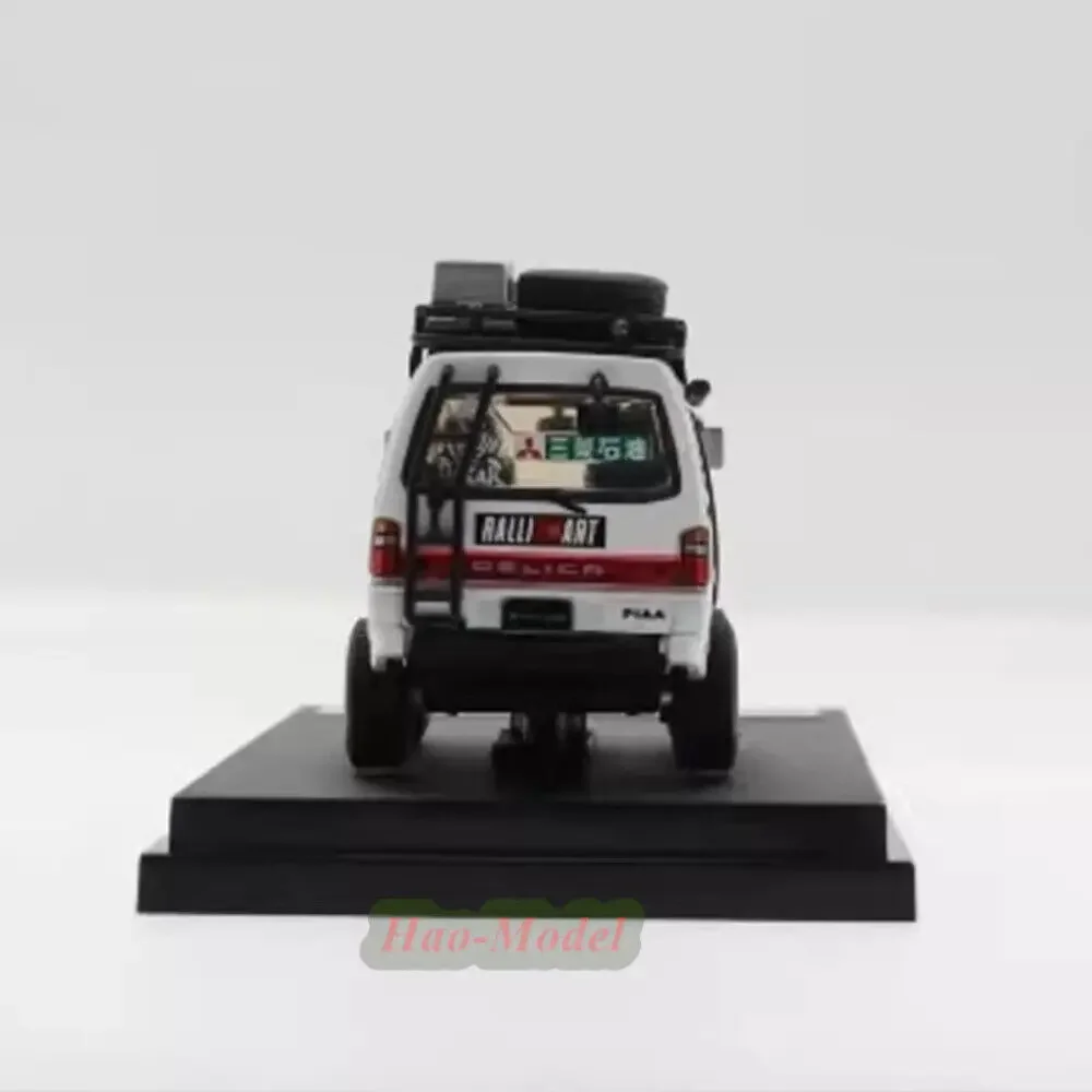 Модели Autobots 1:64 для Mitsubishi 4X4 Van, литая под давлением модель автомобиля из сплава металла, подарки на день рождения для мальчиков, коллекция хобби, моделирование