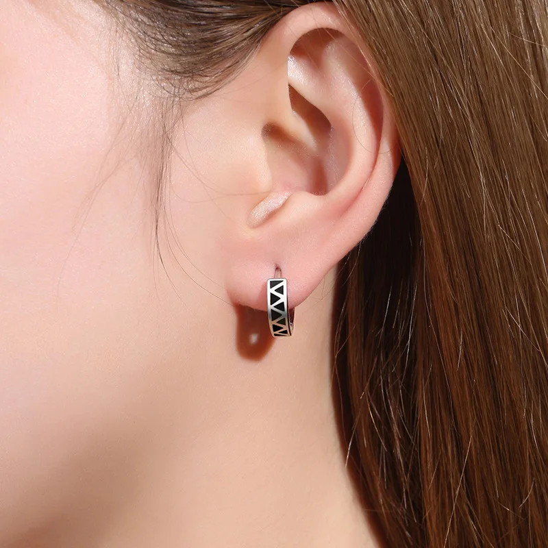 New Retro Geometric Triangle Lattice Temperament Ear Buckle Jewelry 925 Sterling Silver Earrings For Women Valentine\'s Day Gifts