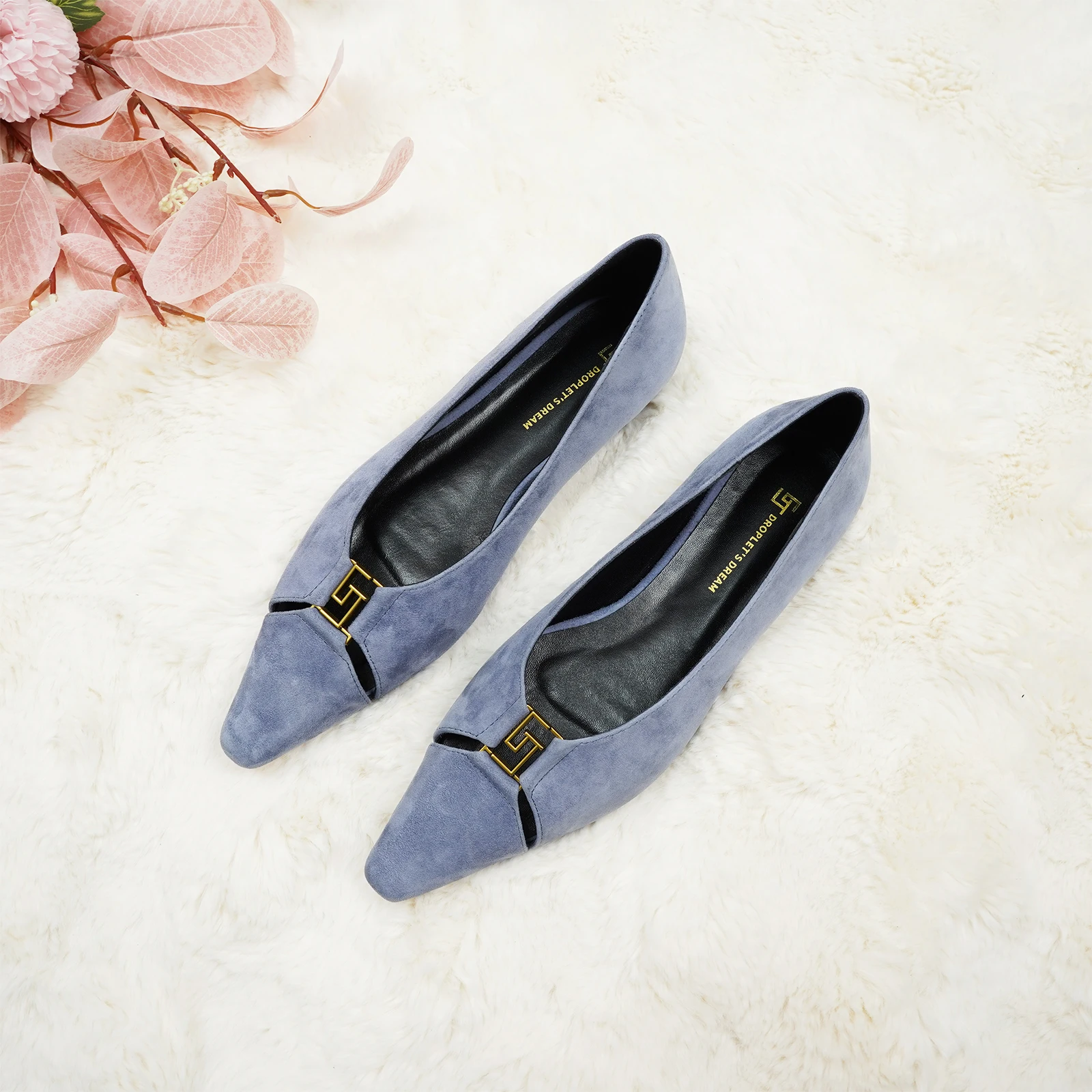 nouvelles-chaussures-plates-pointues-antiderapantes-gj-design-chine-2025-–-mode-et-loisirs-confortables-pour-l'exterieur-pour-femmes