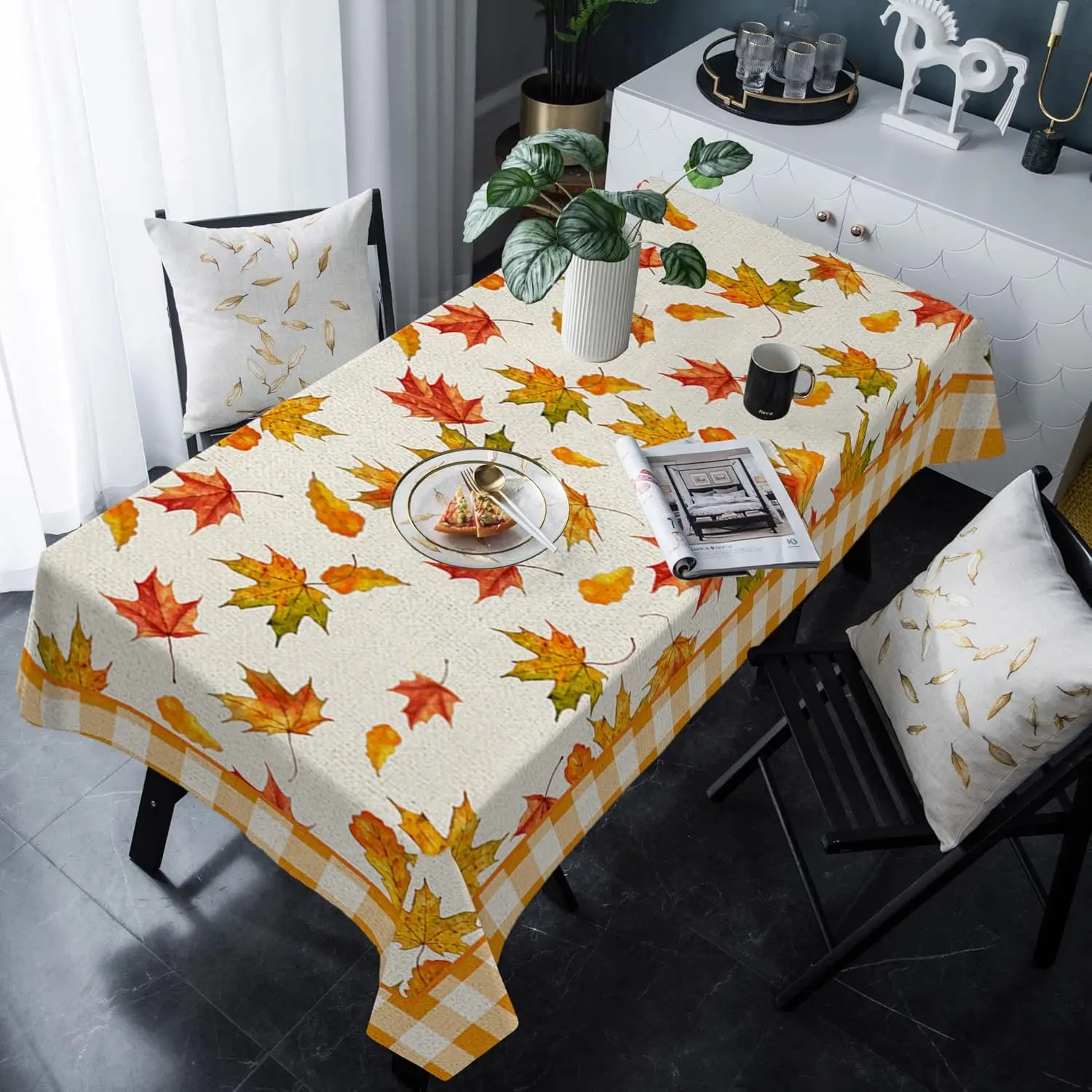 Autumn Thanksgiving Rectangle Tablecloths for Table Decor Reusable Fall Maple Leaves Buffalo Plaid Table Cloth Party Home Decor