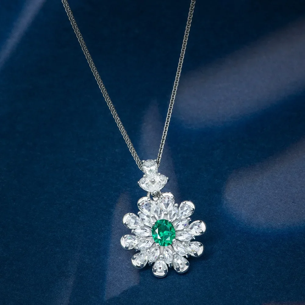 

HOT SALE S925 Silver Dream Love Flower 6 * 7 Red Blue Grandmother Emerald 0.8carat Pendant Necklace Wedding Jewelry