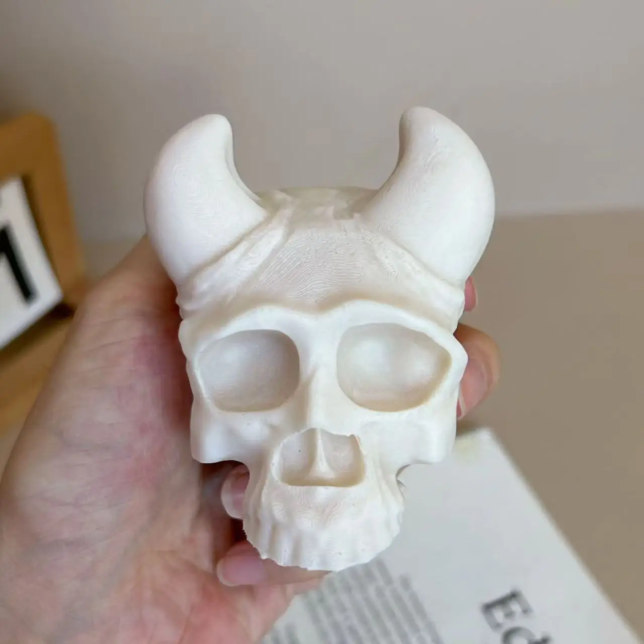 

1PC Skull Candle Silicone Mold Corner Design Horror Skull Candle Mold DIY Aromatherapy Candle Epoxy Resin Casting Mold Craft