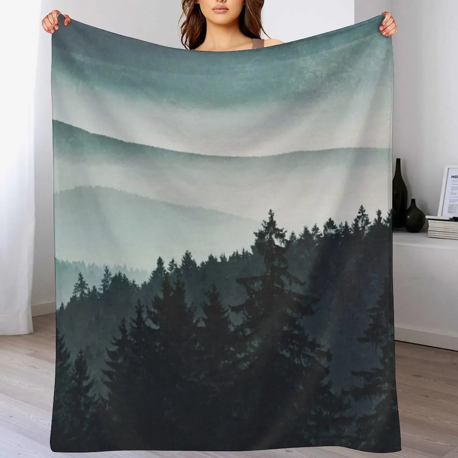 

Mountain Light Throw Blanket Cozy Microfiber Throw Blanket for Home Bedroom