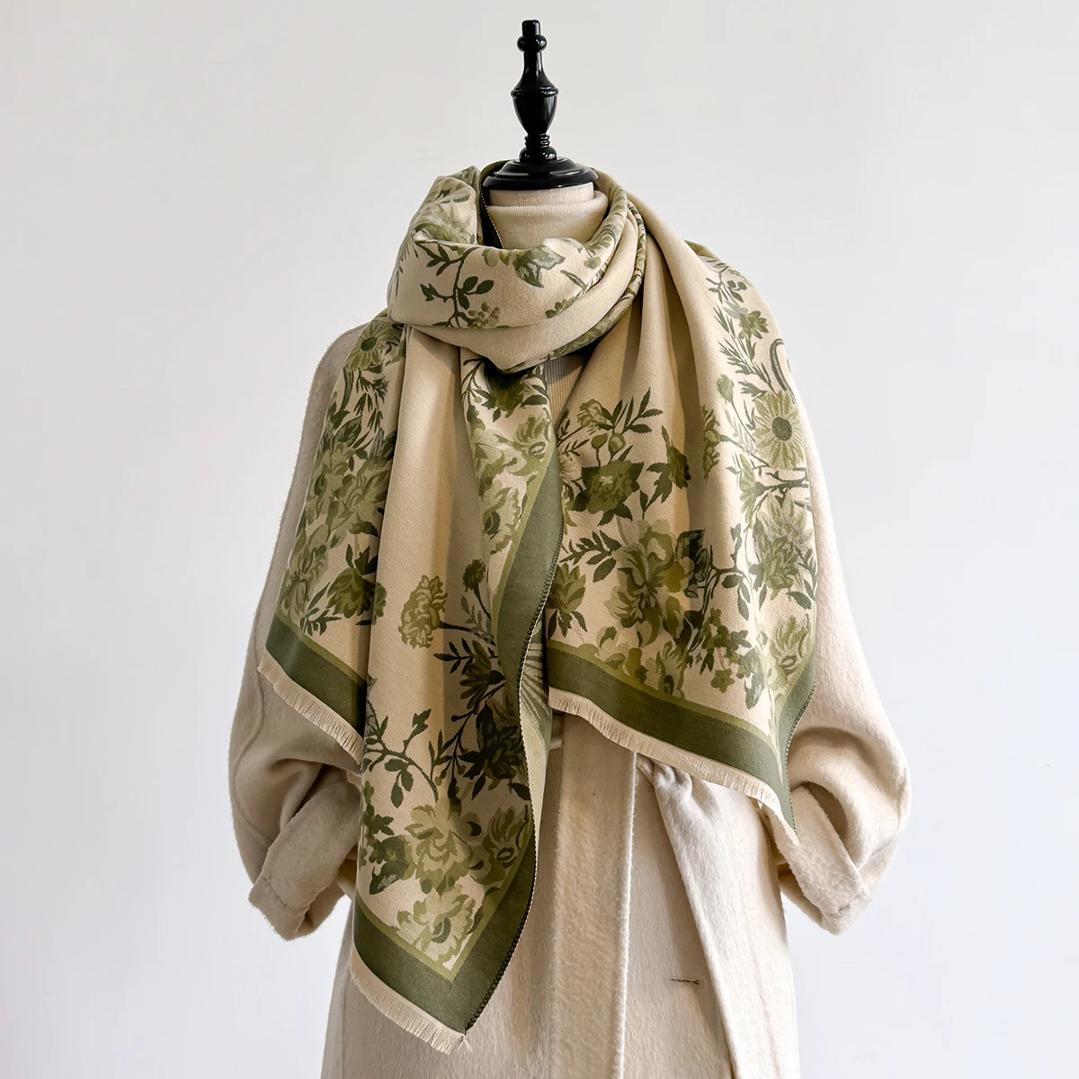 Brand Fashion Damen-Winterschal aus warmem Kaschmir – Pashmina-Schal mit Blumenmuster, dicker Schal, Wickel- und Poncho – Detail 8