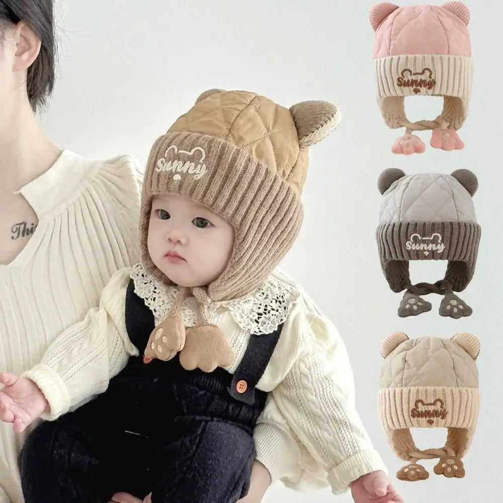 

Новый пуловер с мультяшным медведем, теплая ветрозащитная шапка для защиты ушей, холодостойкая шапка-бини с помпоном, осень и зима