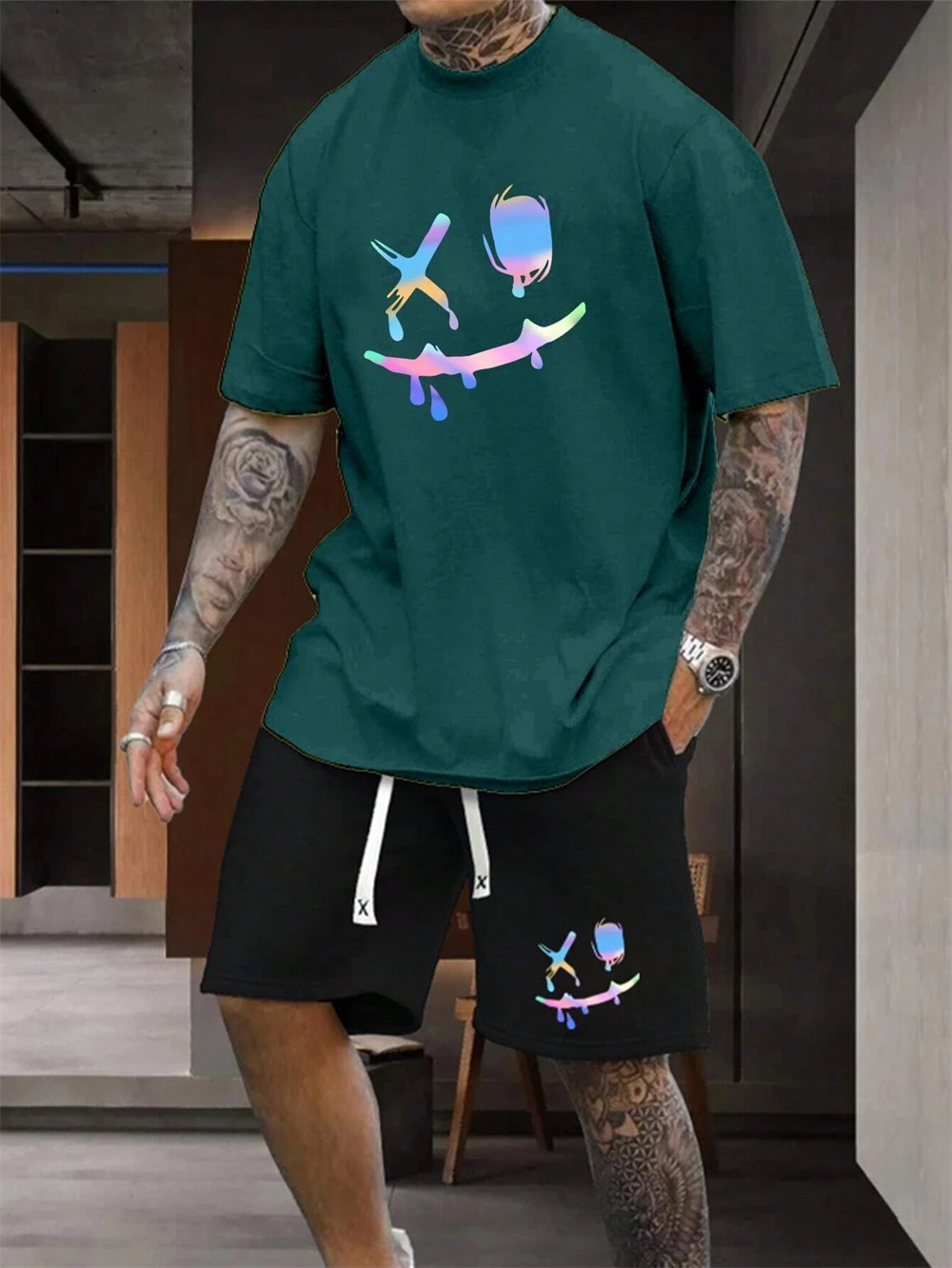 Summer Men\'s Suit Laser Smiley Face Color Matching Printed Sport T-shirt Casual Suit Short Sleeve T Shorts Men\'s Summer Wear