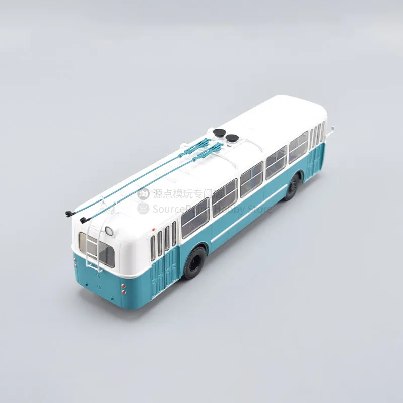Diecast 1:43 Scale ZIU-5G Classic Trackless Bus Alloy Car Model view 4