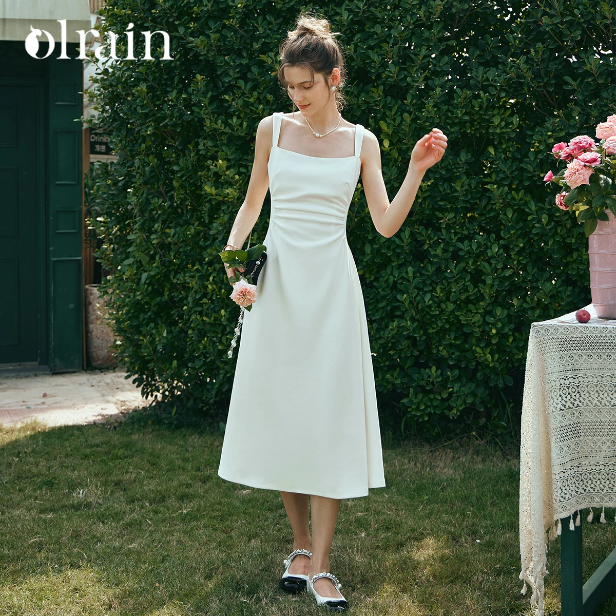 

OLrain White French Spaghetti Strap Women Dress 2025 Summer Square Collar Slim-waisted Midi Dress elegant Top Lady O24CL88323