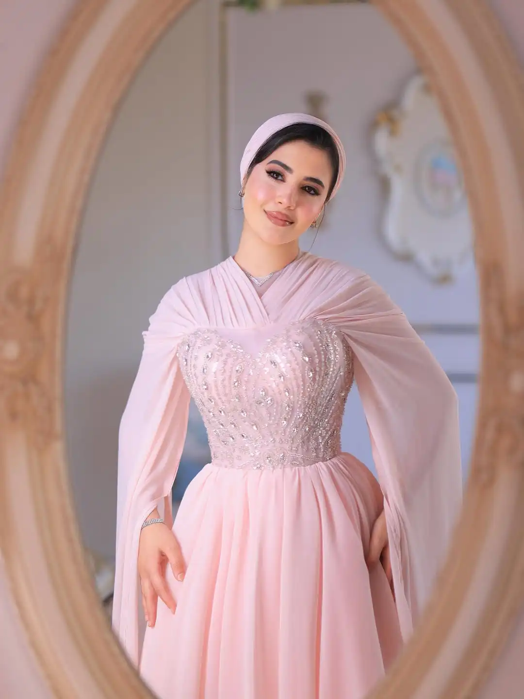 customized Arabic Evening Dresses V-neck Pink Chiffon Formal Women Prom Dresses Strapless Dubai Women Wedding Party Gowns