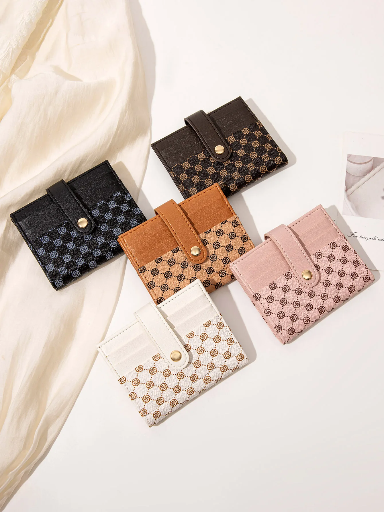 Luxury Classic Folding Wallet Small Lightweight Women\'s Wallet Retro Print Mini Card Holder Multi-function ID Card Coin Purse