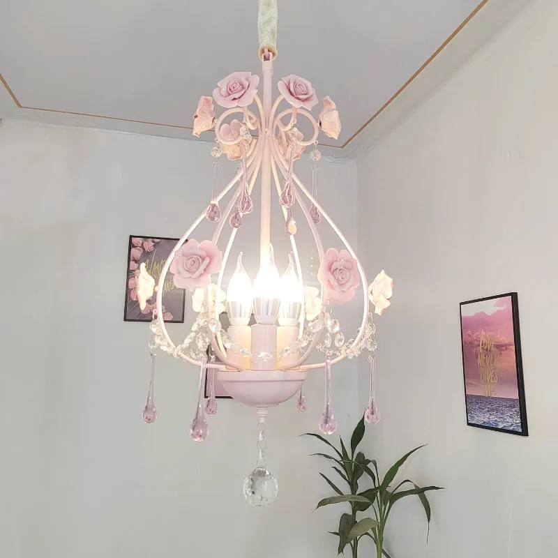 

Korean princess room chandelier European pink bedroom decorative lamp manicure lamp American children and girls room crystal lam