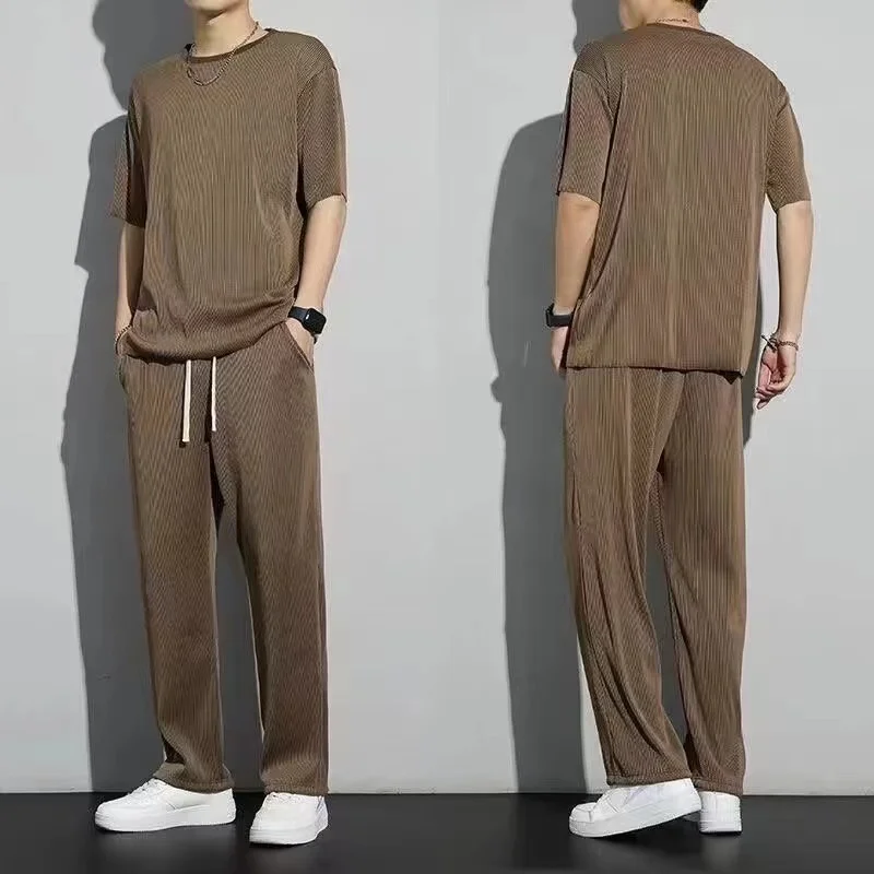 Conjunto deportivo de seda de hielo arrugada para hombre, pantalones largos de manga corta, conjunto de dos piezas a la moda, transpirable y fresco