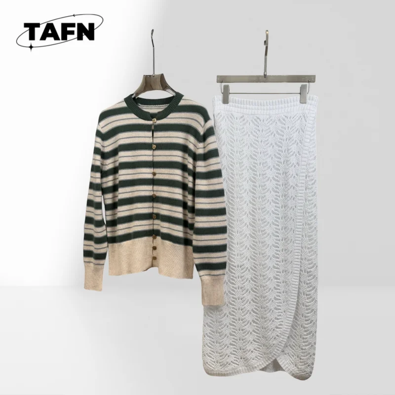 

Outfit Matching Top Daily Outfit Ladies Trendy Skirt Set Two Piece Outfit Short Skirt and Top Casual Style BA1805