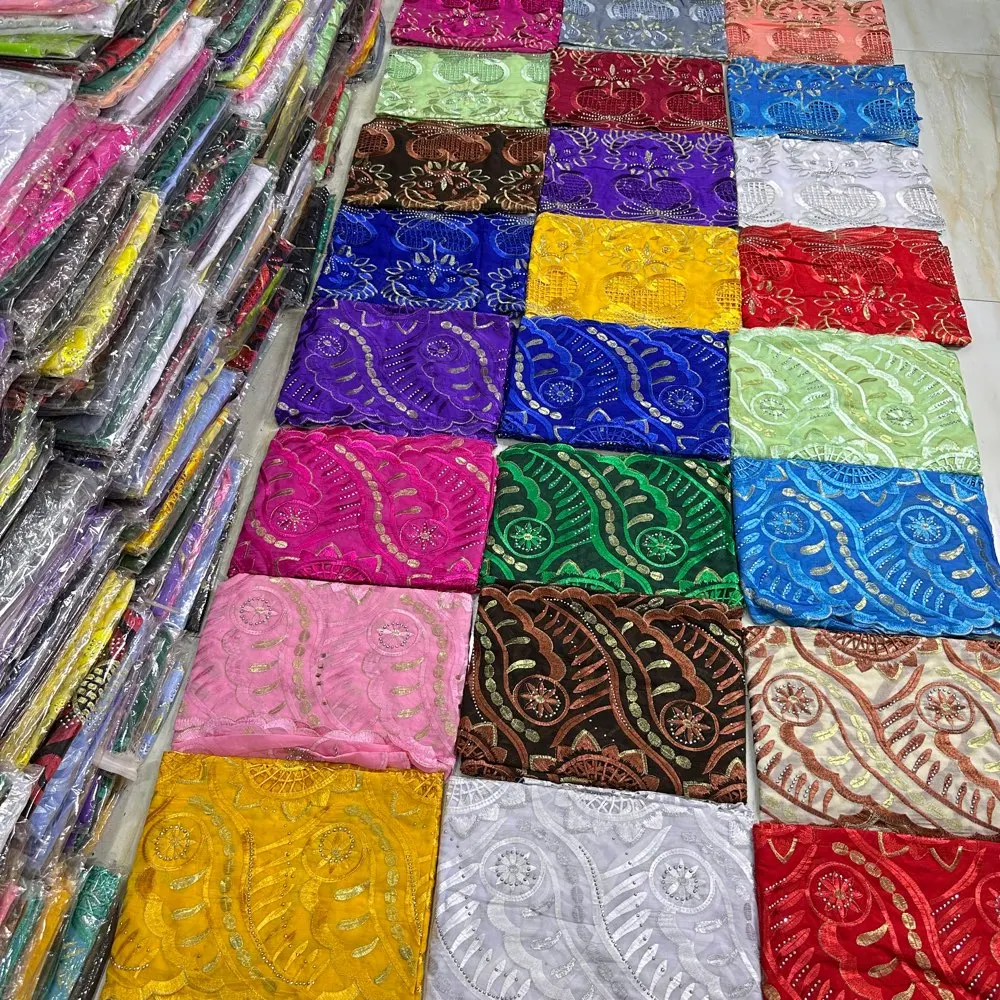 2026 Neuer Afrikanischer Islamischer Damen-Schal Modischer Pashmina-Turban Gebetstuch 100% Baumwolle Bestickter Schal Muslimischer Party-Hijab für Damen – Detail 1