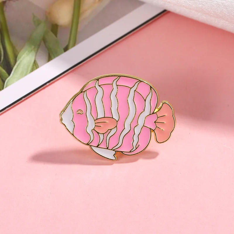 New Cute Little Fish Brooch Tropical Fish Shape Alloy Drop Oil Enamel Badge Pin DIY for Clothes Bags Hat Scarf T-shirt Accessory