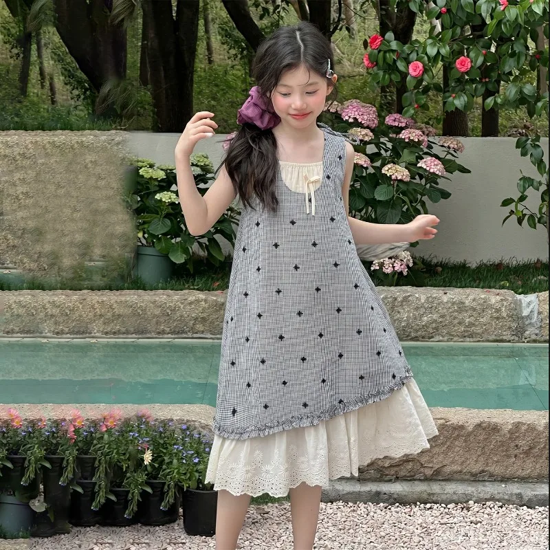 vestido-de-nina-para-verano-2026-sin-mangas-a-cuadros-con-efecto-de-dos-piezas-con-dobladillo-de-encaje-corte-en-a-holgado-y-comodo-ropa-infantil