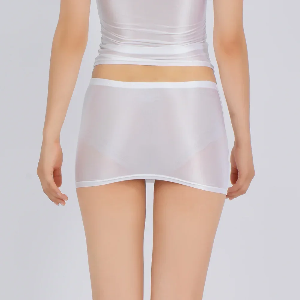 تنورة قصيرة مثيرة للنساء مع ميزة تغطية المؤخرة بمقاس كبير مصنوعة من الحرير اللامع الزيتي المريح