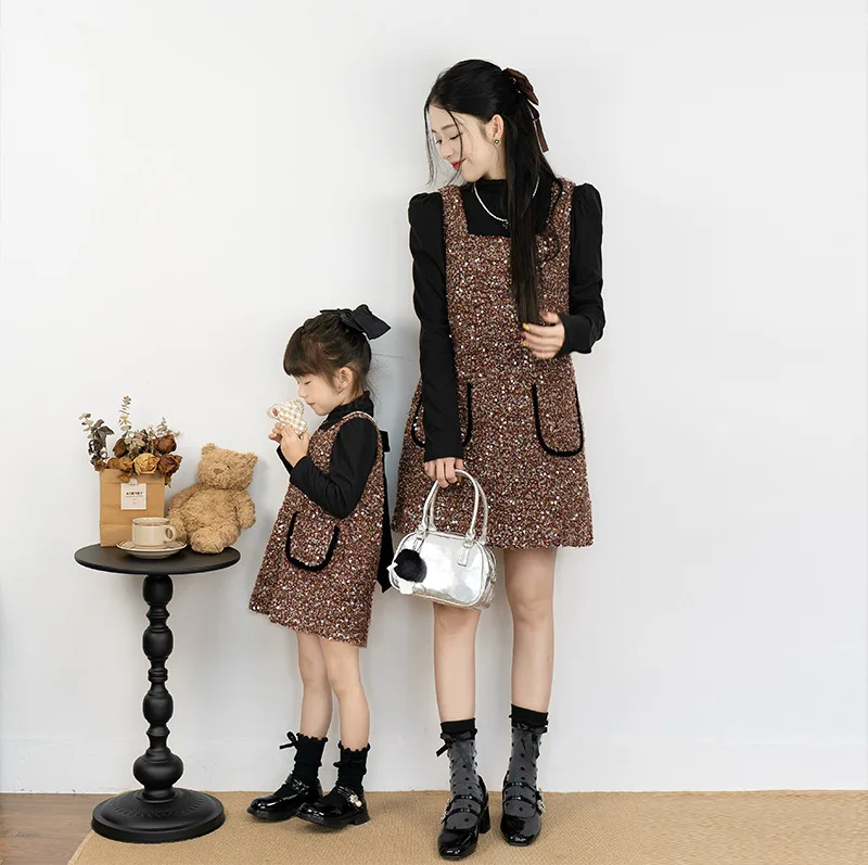 ‌2025 Winter Korean Style Mother Daughter Matching Dress Shiny Sequin Party Princess Gown with Bow for Girls Toddler Christmas