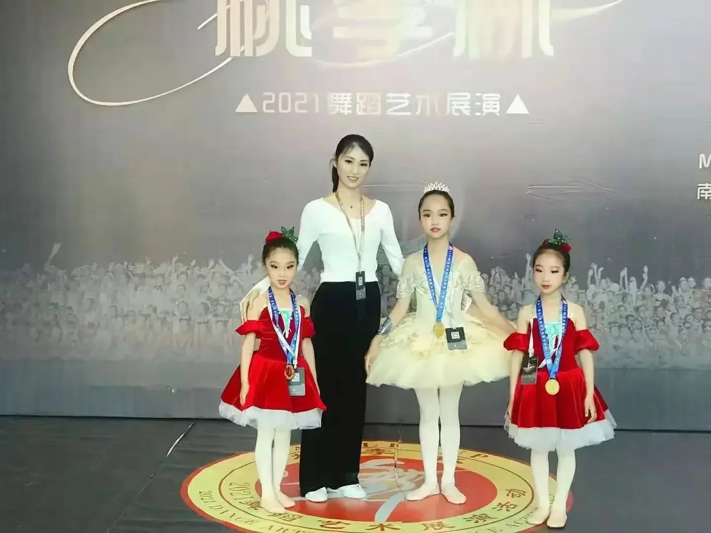 새로운 발레 스커트 전문 클래식 팬케이크 투투 의상