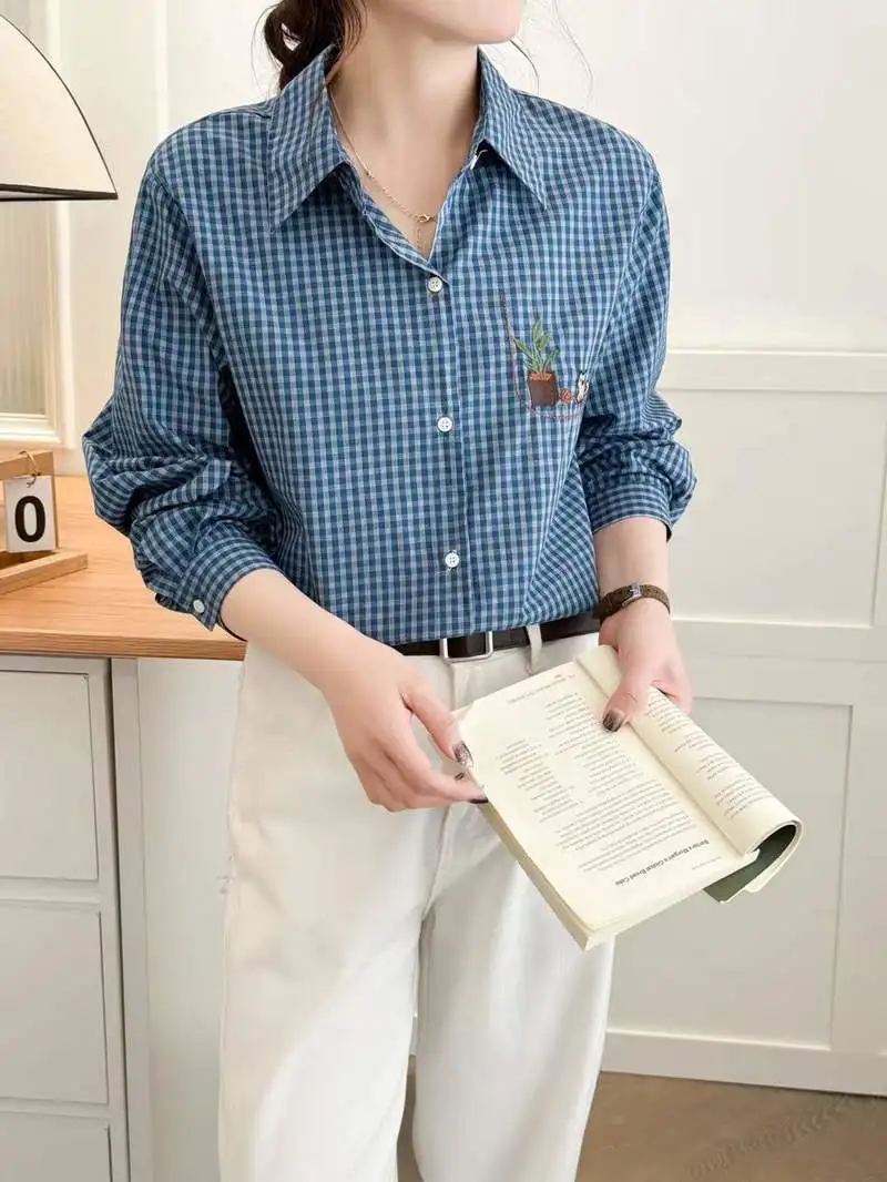 جديد 2025 الخريف قميص قطني بكم طويل ، المرأة بدوره إلى أسفل طوق منقوشة التطريز ، موري فتاة ريترو الحلو بلوزة فضفاضة T59319CC