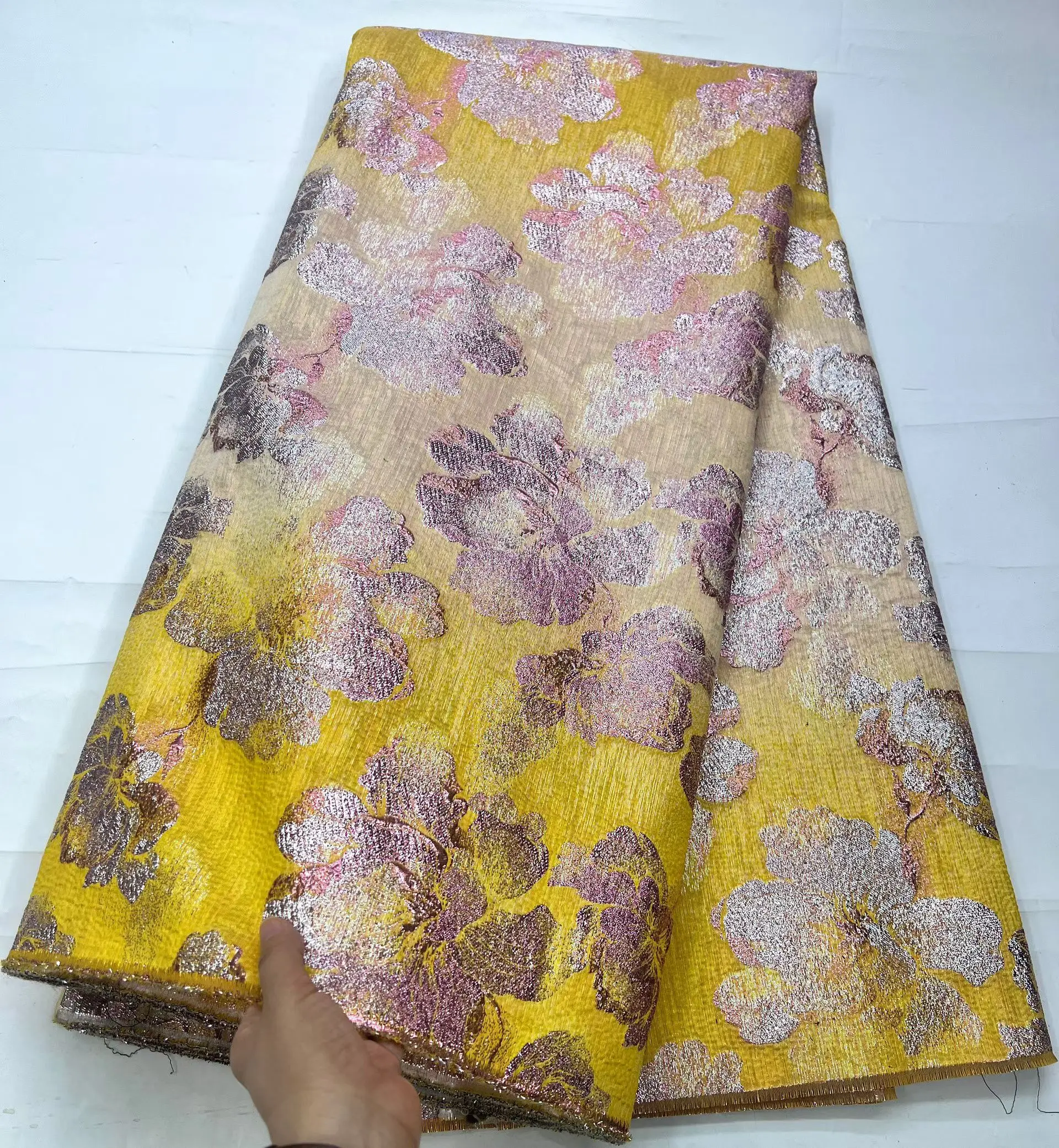 

Latest Yellow Pink Damask Brocade African Lace Fabric 2026 High Quality Jacquard Nigerian Lace Fabric For Women Dress KHD26115