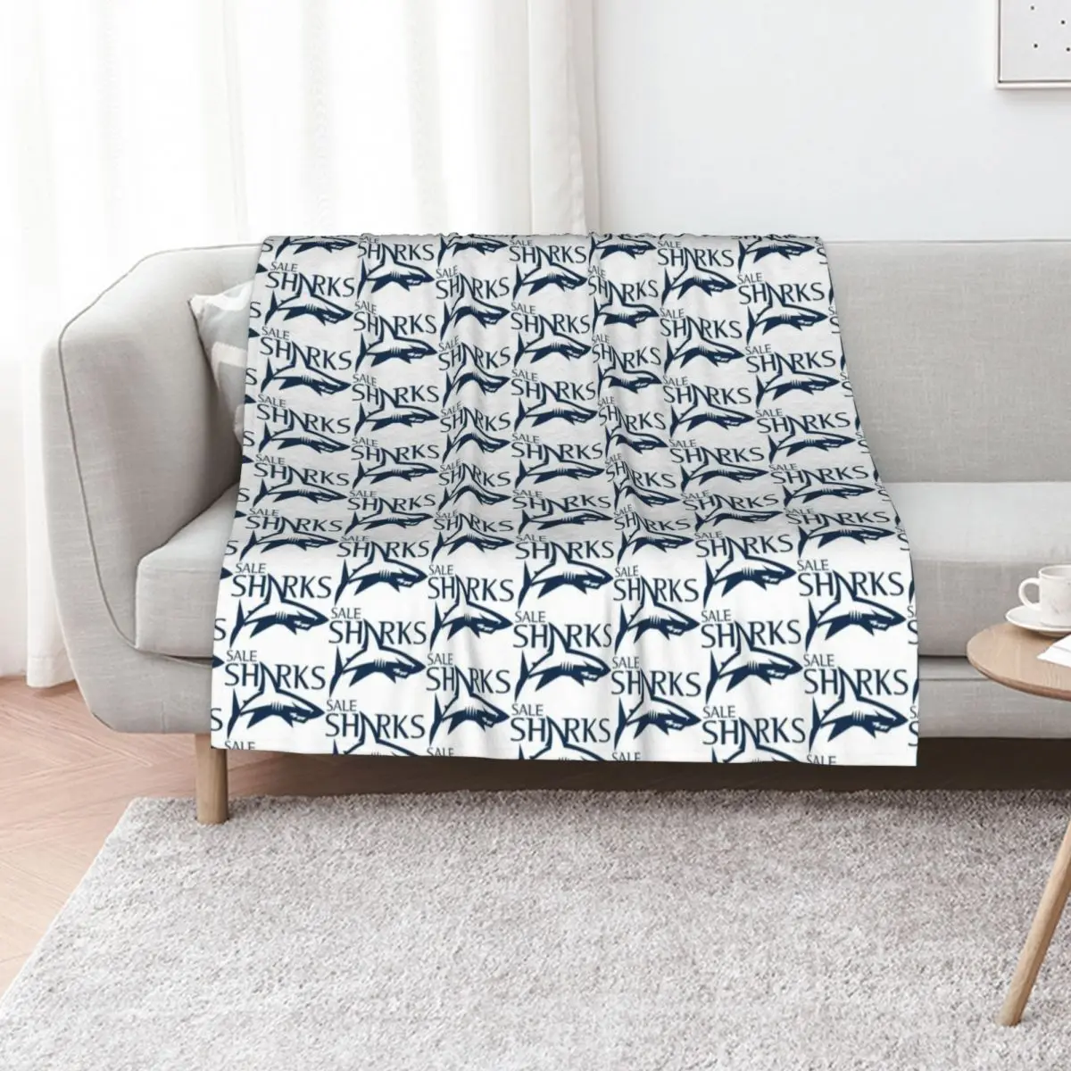 Sale Sharks Icon Throw Blanket Outdoor Soft Blanket for Picnic Beach Camping