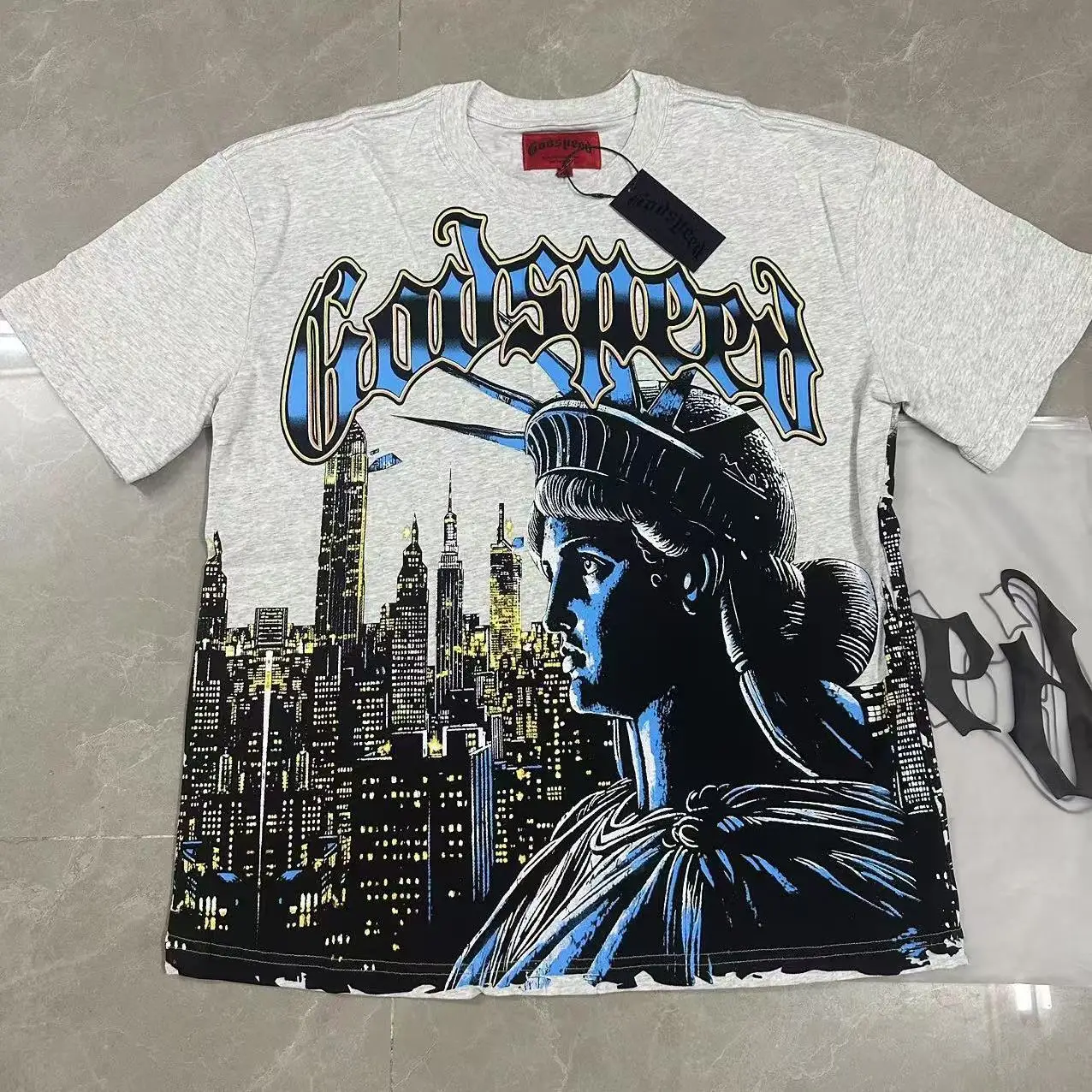 Loose Fit Pure Cotton Short Sleeve T-Shirt Statue Print Retro High Street Style Casual Youth Fashion T-Shirt for Men And Women
