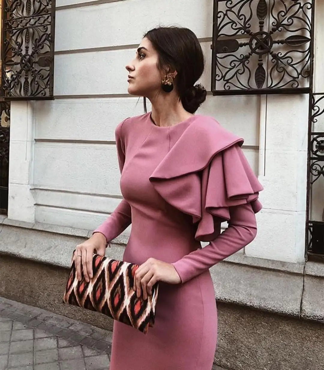 

Mother of The Bride Dresses for Wedding Long Sleeves Tea Length Ruffles on Shoulder Sheath Rose Women Bridal Party Guest Gowns