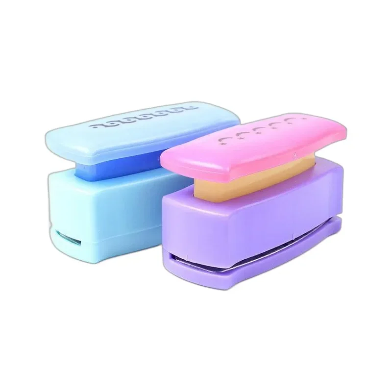 Paper Puncher Beautiful Pattern Hollow Out Tools Student DIY Paper Art Accessories Random Color