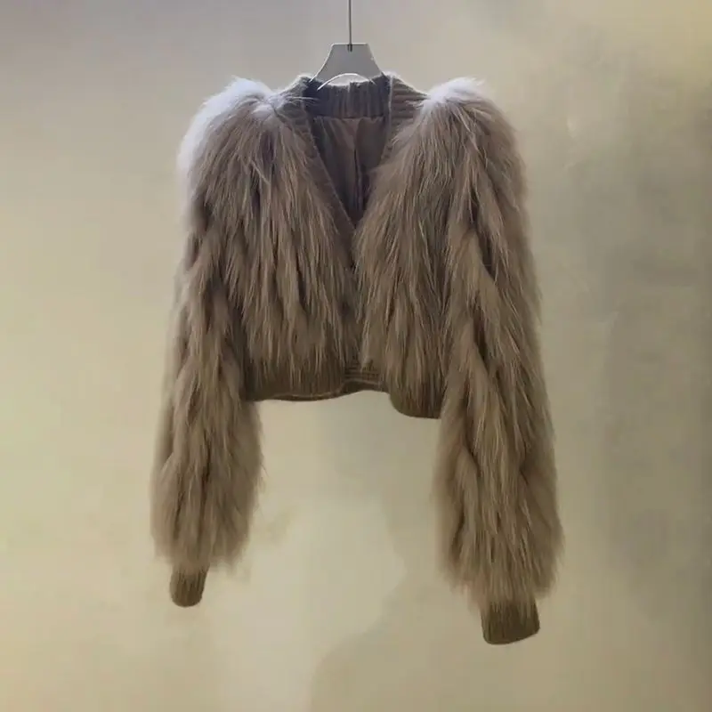 New Knitting Cardigan 2025 Winter Women Knitted Jacket with Natural Fur Placket Coat Casual Fox Fur New Fashion Short Warm Wh117