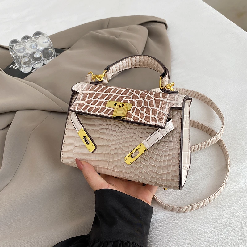 

Stylish Vintage Fashionable Clutch Mini Bag for Commuter Women with Crossbody Handbag Feature