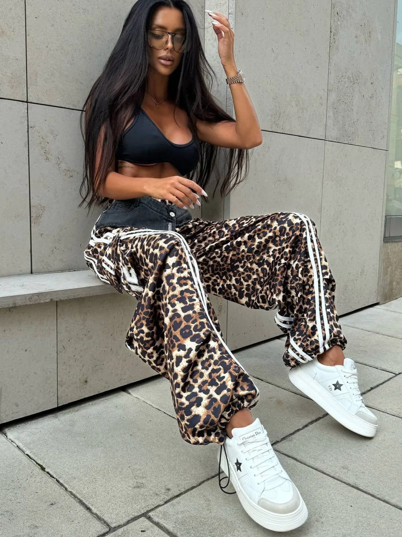 جديد خريف 2026 سراويل نسائية غير رسمية واسعة الساق بنقشة الفهد ملابس نسائية سراويل رعاة البقر مقسمة عتيقة Y2k سراويل البضائع النسائية