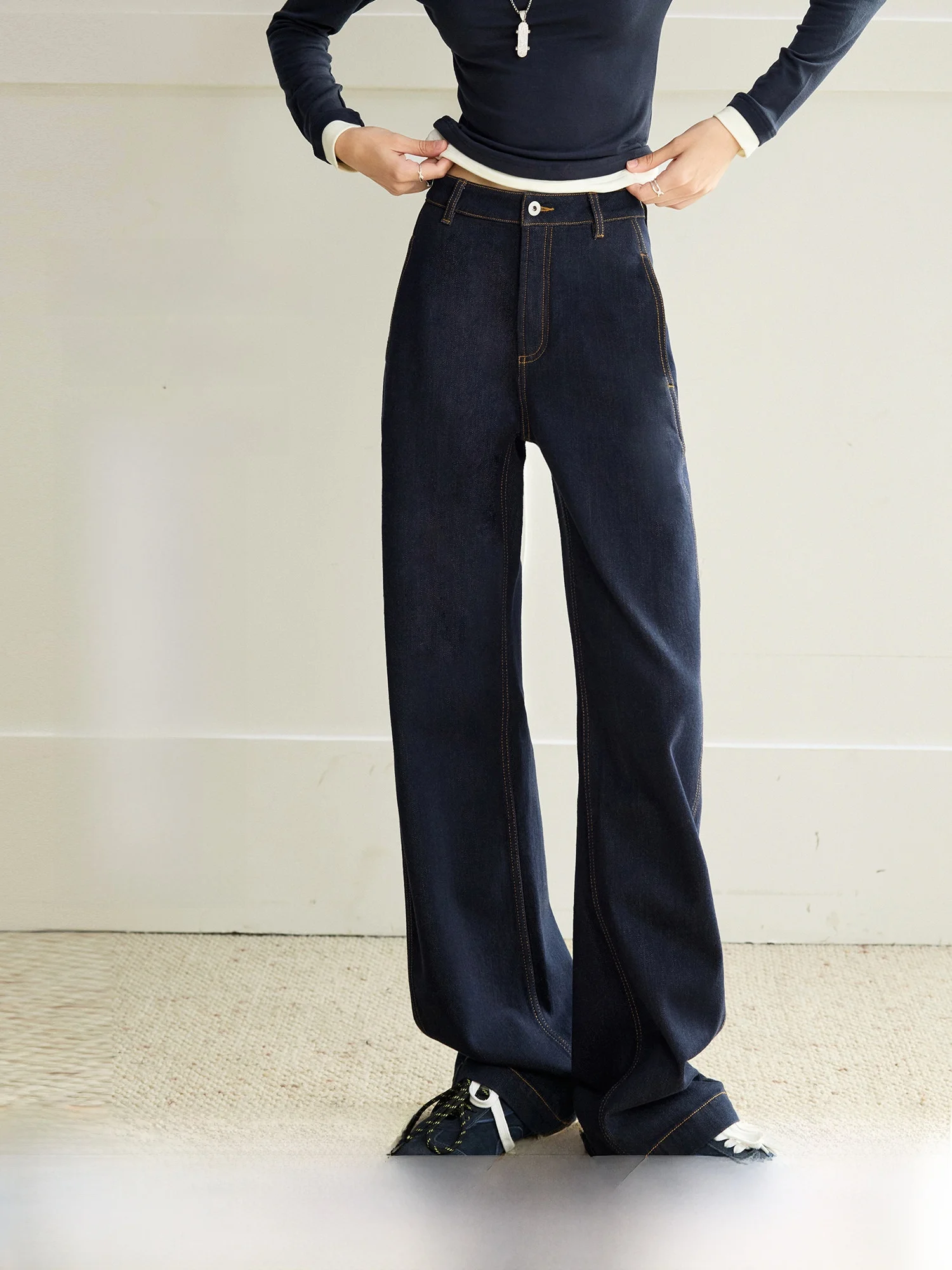 

Clementine Cowgirl Fleece Lined Wide Leg Jeans Cotton Fabric Long Leg Scythe Pants Simple Style Natural Waist Zipper Closure