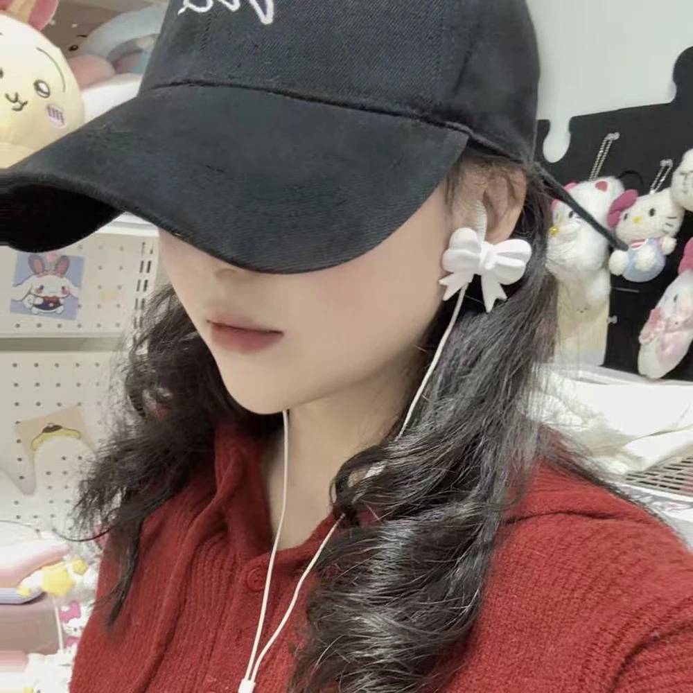 Wired Headphone Decorations Cute White Bow Earphone Charms Snap-on Decorative Clips for Wired Earbuds Simple Gift for Friends