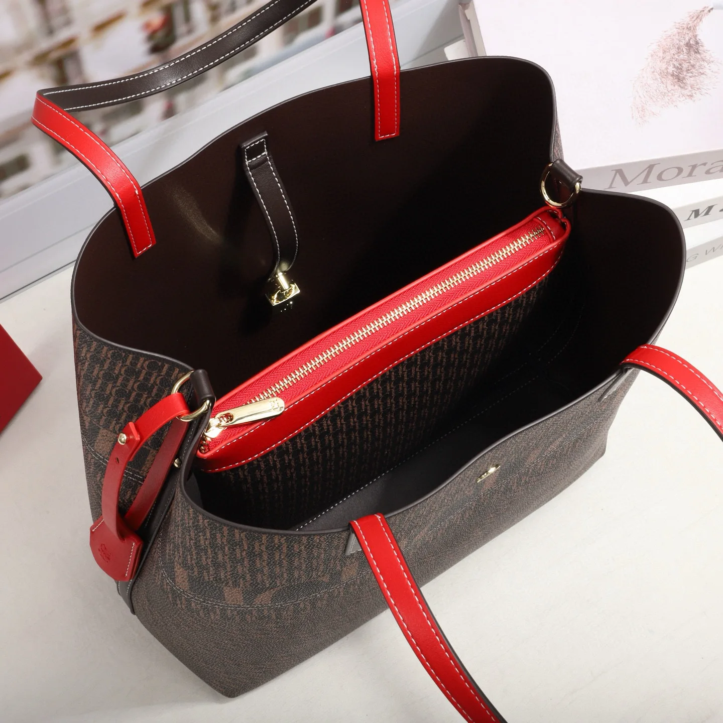 All-Over Print Bucket Bag 2025, Monogram Canvas Tote, Spacious Retro Shoulder Bag for Women, Fashion Beach Travel Purse