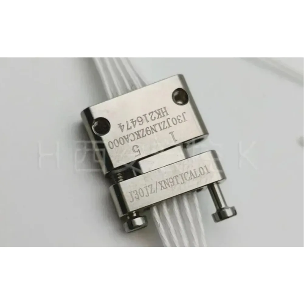 Original J30JZ/XN9TJCAL01 J30JZN9ZKCA000 rectangular connector
