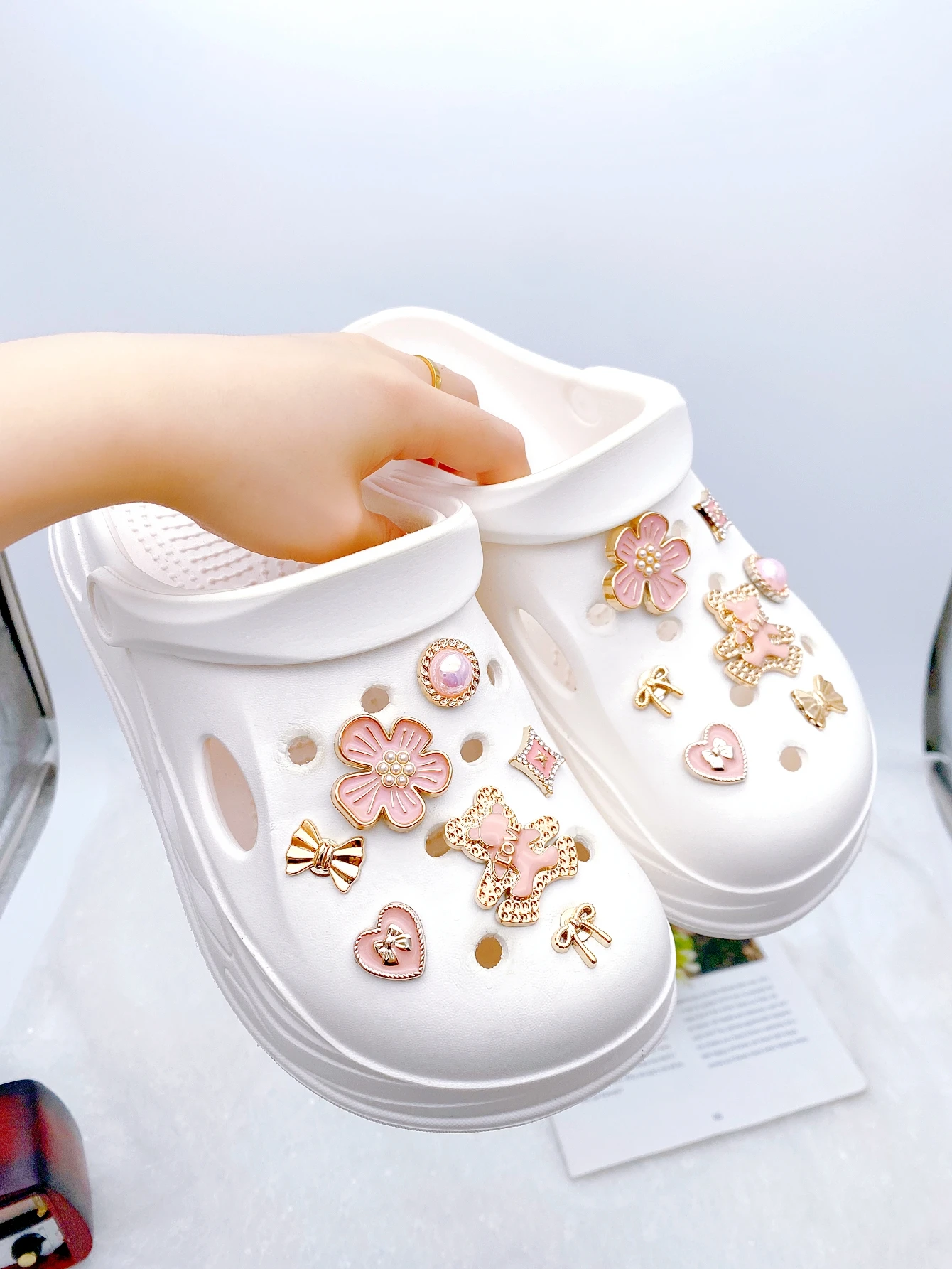 14-piece shoe decoration DIY casual shoe decoration - An interesting and versatile way to personalize your footwear