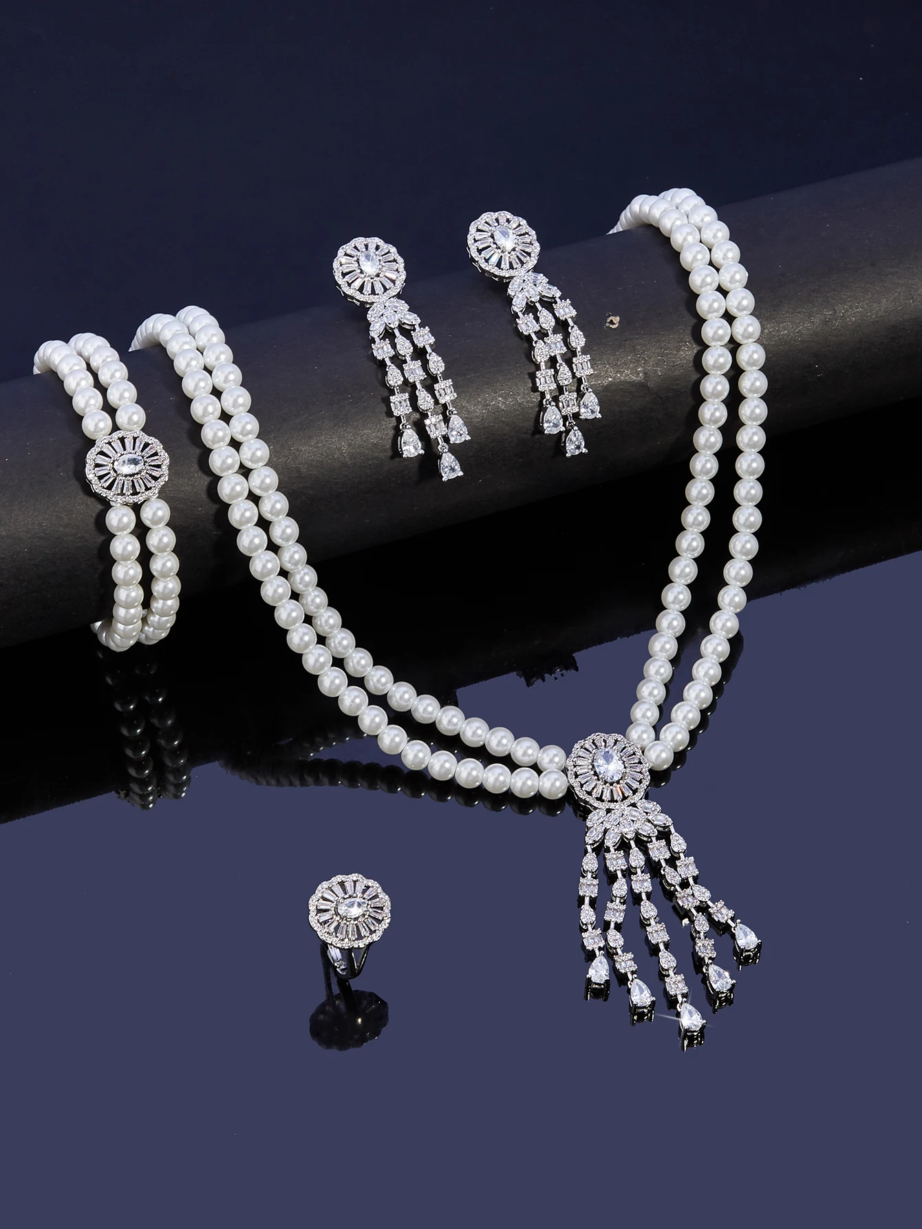 

Luxury Bride Pearl Zircon Jewelry Off-White Double-Deck for Women Korean Temperament Short Collarbone Earring Necklace Set