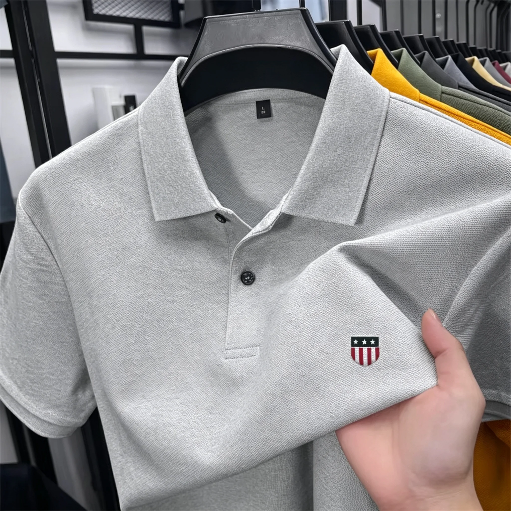 Herren Sommer Stehkragen Poloshirt Bedrucktes Kurzarm-T-Shirt Atmungsaktive Business-Casual-Herrenbekleidung für den täglichen Büroalltag – Detail 2