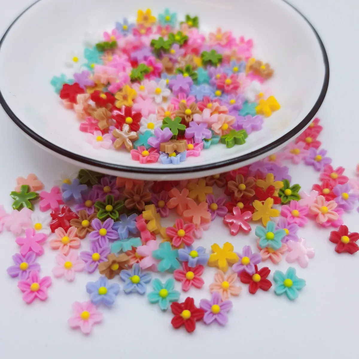 100pcs 8mm Mini Resin Nail Flowers Flatback Daisy Sunflower Cabochons For Jewelry Making Nails Decorations DIY Arts Crafts