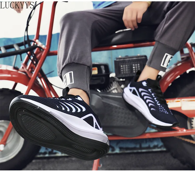 Men's Shoes New Trend Men's Sports Shoes Flying Weaving Casual Shoe Air Cushioned Trendy Shoes Sneakers for Men Platform Shoe